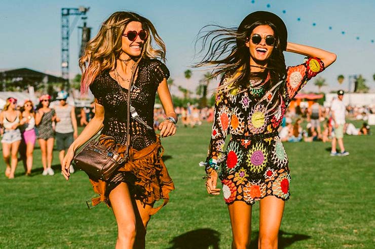 5 looks femininos para festivais de música